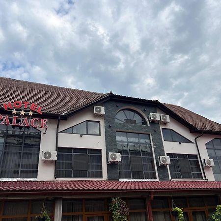 Hotel Palace Târgu Jiu Eksteriør billede