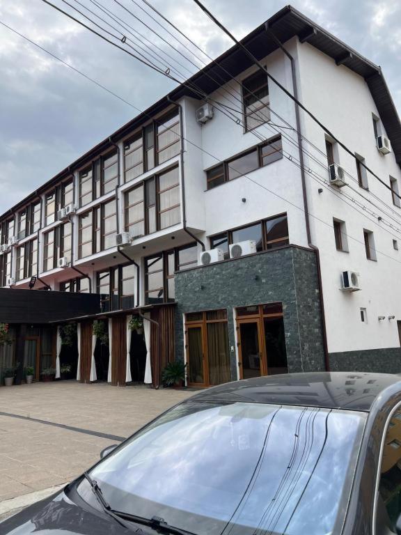 Hotel Palace Târgu Jiu Eksteriør billede
